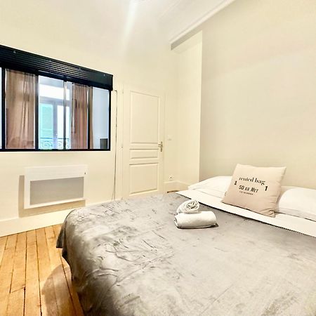 Le Pantheon, Urbain Et Authentique Apartment ลิมอจส์ ภายนอก รูปภาพ